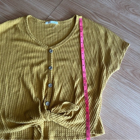 Caution To The Wind Mustard Waffle Knit Top Medium - Picture 5 of 7
